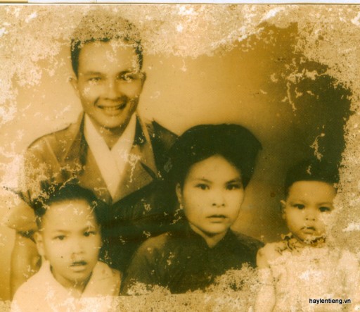 Gia đình ông Nhuệ khoảng năm 1953