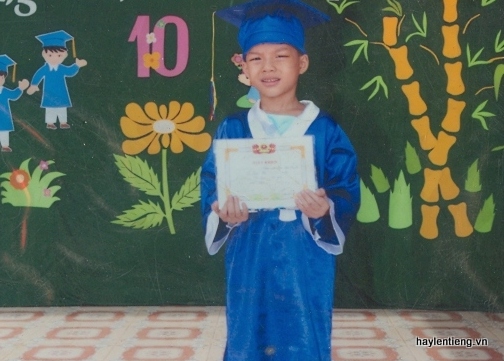 Em Nguyễn Văn Hoài, tức Mạc Trịnh Phát Tài, chụp lúc 6 tuổi