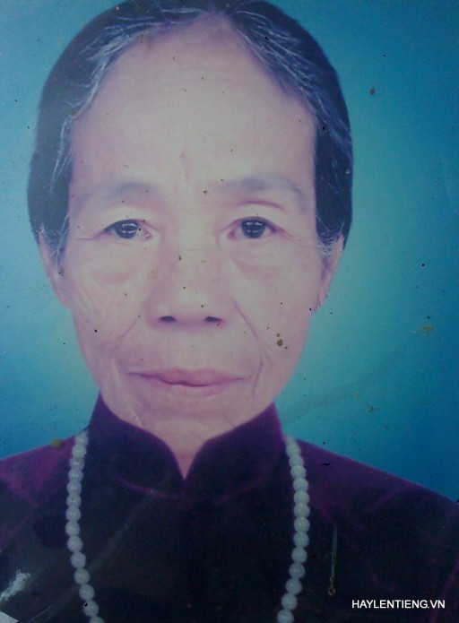 Bà Trần Thị Hà