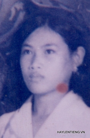 Bà Nguyễn Kim Tuyến (hoặc Tiến)