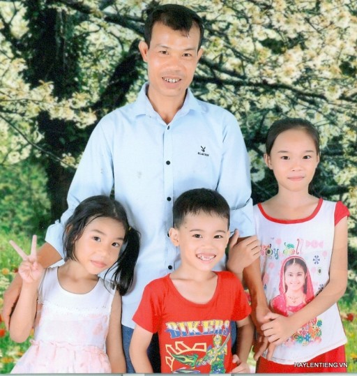 Anh Nguyễn Văn Nguyên và các con
